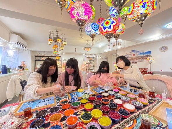 親子體驗的樂趣在於跟孩子們一起,感受手作體驗的魅力,共同完成一個作品的成就感!