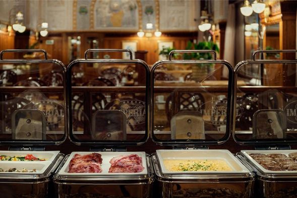 【 早餐 】全世界排名第30名的咖啡廳享用早餐
【 午餐 】傳統餐廳
【 晚餐 】自理