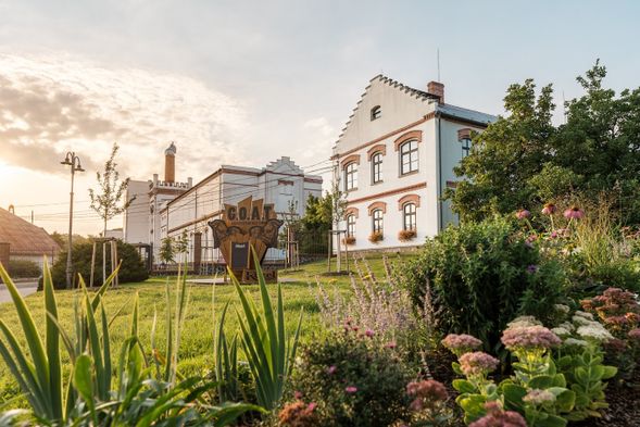 Century-old stone cellar of Kozel Brewery and experience the most original unfiltered beer flavor - Pivovar Velké Popovice