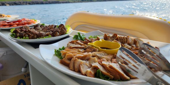 自助吧餐點(依當季食材更換菜色)