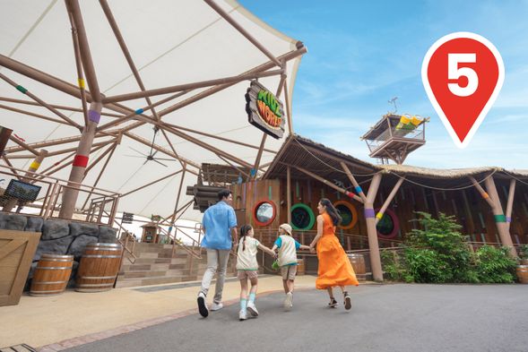 Step into Kidzworld
Spark a sense of wonder for our animals through up-close animal interactions and interactive play.