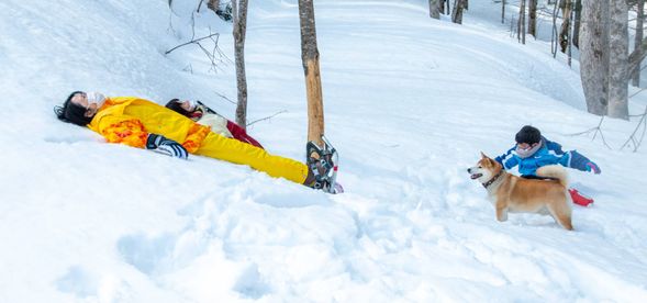 ※時間と体力に余裕があれば・・・・
経路上にあるモエレ沼公園へ立ち寄ってみて、ちょっとしたソリ遊びをしてみましょう。