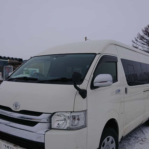札幌駅周辺のお泊りのホテル、ランドマークなどへピックアップに伺います。
9:00~10:00の間で可能な範囲で柔軟に対応いたします。