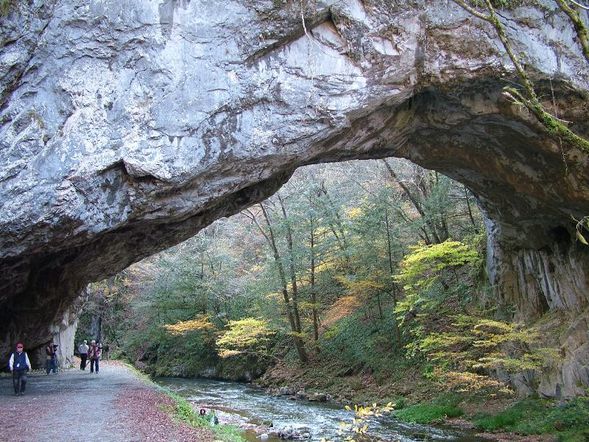 帝釈峡
冬景色の雄橋まで遊歩道でお散歩