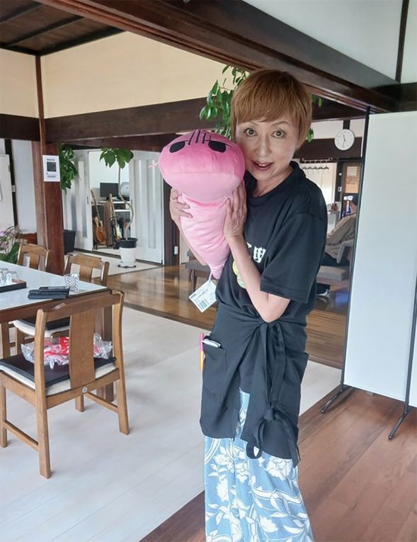 つちのこ邸
美味しいランチ&名物女将との「語らい」