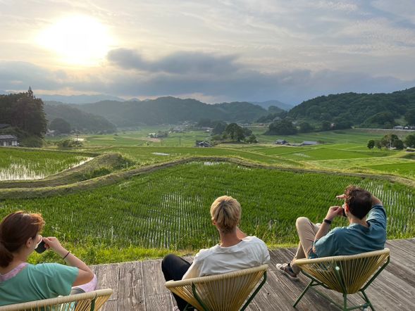 9:30 棚田サイクリング
棚田テラスでティータイム+サイクリング