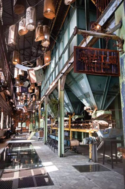 十點開門,一起走進大、小朋友都喜愛的魔法世界