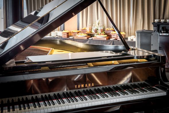 15:45 - 16:30 對於不參加任何短途旅行的客人,我們將在鋼琴酒廊提供自製蛋糕。