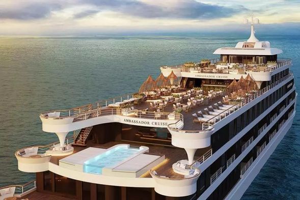 07:30 - 08:30 探索 Sung Sot 洞穴 - 海灣中最大、最宏偉的洞穴,奇妙而神秘的千年鐘乳石,形狀各異。