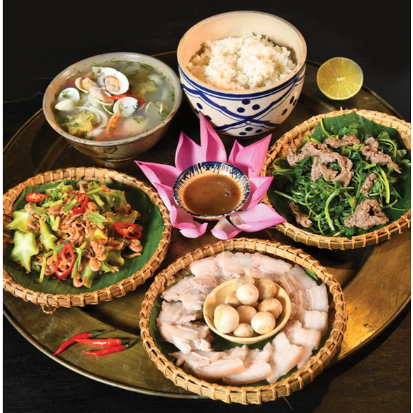 午餐:越南村餐廳合菜(僅代訂座位)※本行程已安排訂位服務,餐費需由旅客現場自行支付。