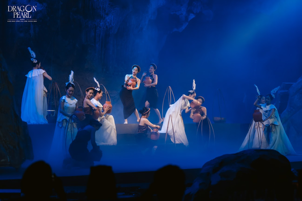 後前往龍騰碧珠洞欣賞實境匯演