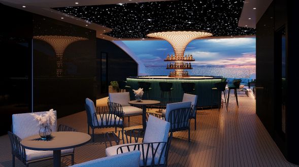 21:00 – 23:00入夜時船隻將靜止於海上,在露天甲板的躺椅上,靜靜吹著海風仰望滿天星斗,將煩惱與壓力拋腦後,感受不一樣的悠閒時光。或前往參加夜釣魷魚,或前往卡拉 OK 俱樂部,天空酒吧,盡情體驗各種不一樣的船上活動。