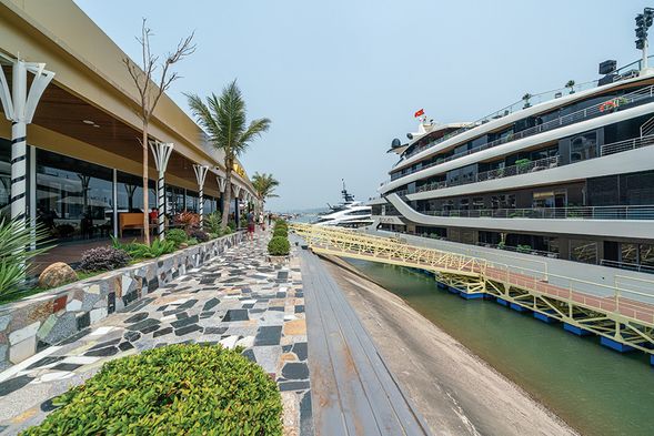 歡迎登船與迎賓飲品