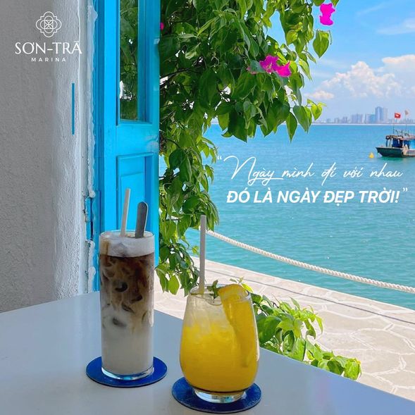 在Sơn Trà Marina的藍白聖托里尼風格中,獨享無敵海景。