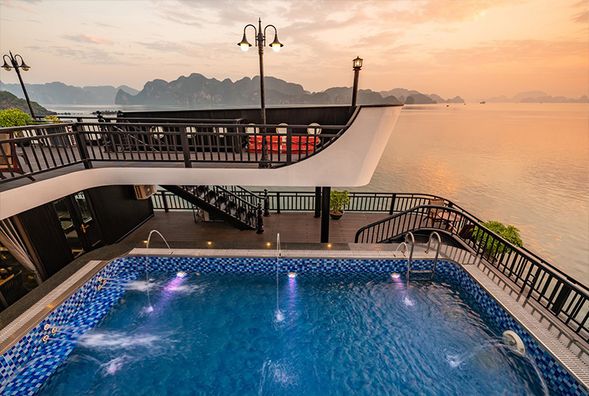 迷你泳池、戶外按摩浴缸