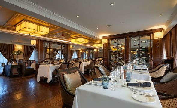 您可以在 Le Marin餐廳品嚐由我們才華橫溢的廚師烹製的西式套餐。