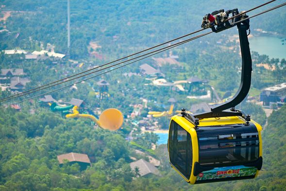 飛越我的盛夏調色盤,越南富國島世界最長跨海纜車