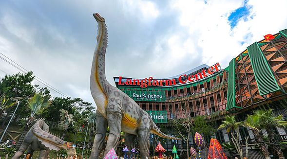 Langfarm Center(越南最大果乾觀光園區):適合購買伴手禮,果乾、花茶、咖啡應有盡有。