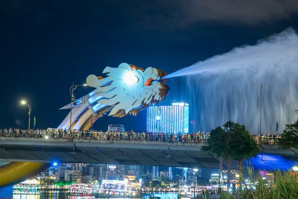 【加選峴港一日遊】會旋轉的瀚江大橋及會噴火吐水的龍橋