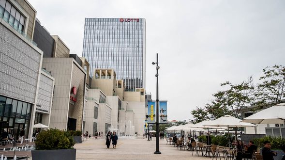 Lotte Mall West Lake西湖新興購物商場,結合美食與休閒購物空間