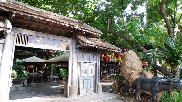 午餐:越南村餐廳合菜(含冰茶)
