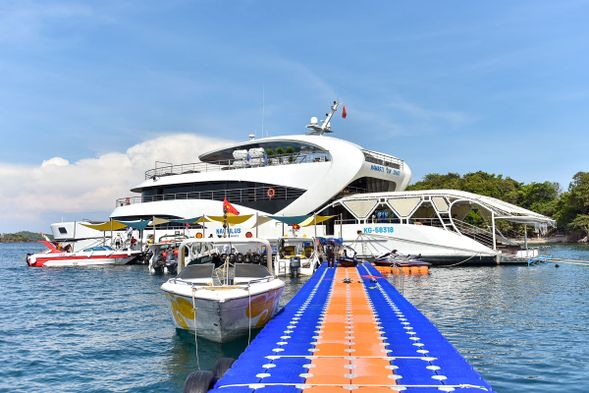 Namaste Nautilus 海洋娛樂中心-鸚鵡螺遊輪