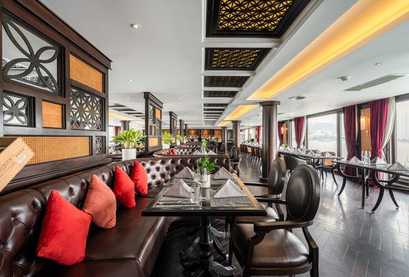 08:30 - 09:30 餐廳供應全套早餐。