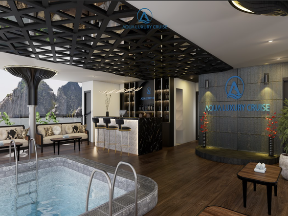 【黃昏派對與料理教學】
於甲板享受夕陽美景、果汁與水果派對,參加正宗越式料理示範與體驗。