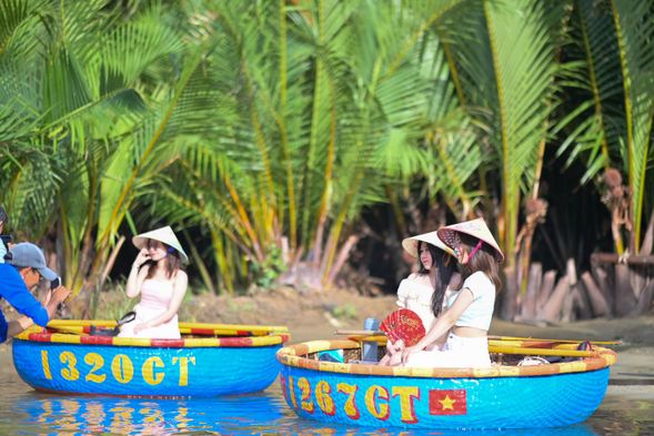 迦南島生態之旅(竹桶船體驗+樂釣螃蟹趣、不含2萬越盾小費)