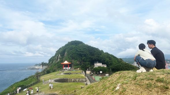 白米甕砲台──感受港西歷史、戰爭與和平,沉浸心靈與開闊心胸。