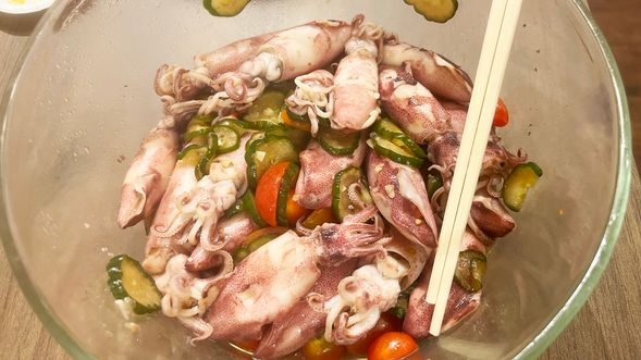 搭配麒舜老師祕密的醬料配方,非常好吃的涼拌小卷試吃,心動不如馬上行動!