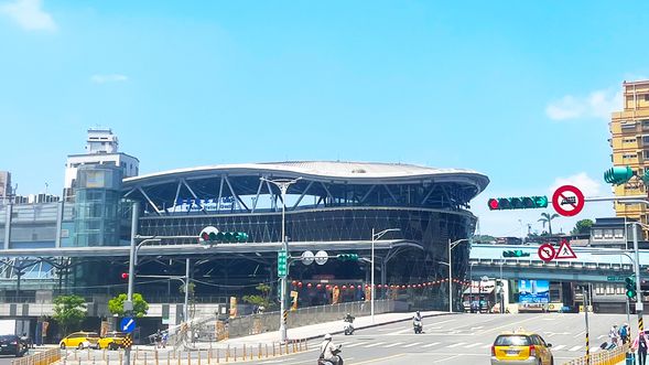 基隆火車站南站出口平台集合。