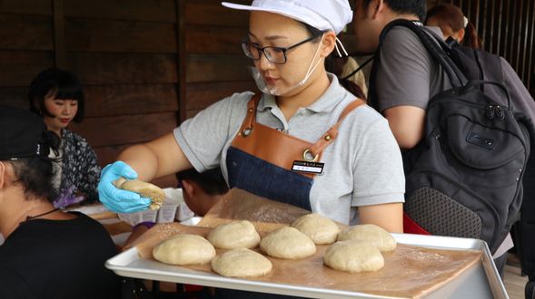 獨特的紅茶口味餅皮披薩自己動手做