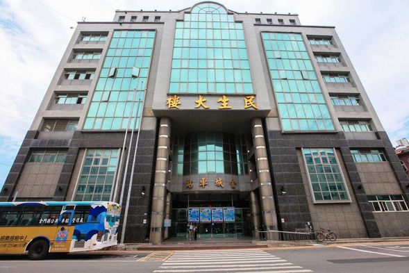 金城車站集合上車