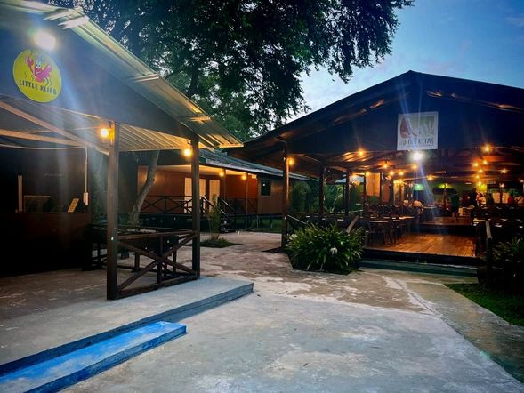 Conclude your journey with an indulgent overnight retreat at the charming Borneo Kelip Kelip Lodge, where you’ll unwind to the soothing symphony of the rainforest.