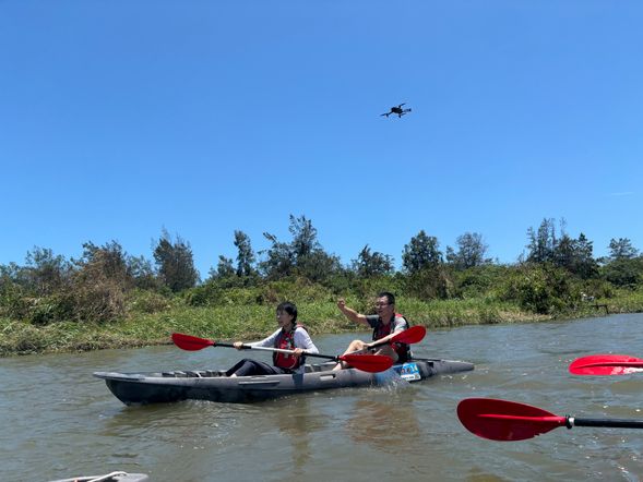 享受獨木舟划槳樂趣,全家出遊好趣處