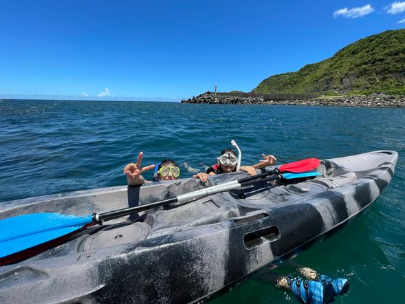 探索海下美麗珊瑚礁群