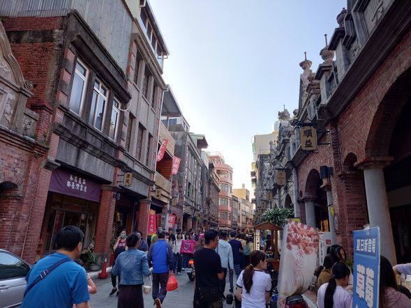 大渓老街(大渓旧市街)散策(自由散策、夕食は各自)