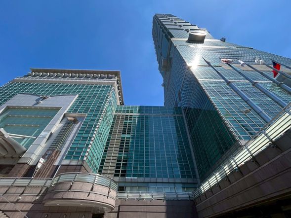 台北101展望台見学
*台北のランドマーク。展望台からの絶景やショッピングなど、都会的な雰囲気を楽しみいただけます。