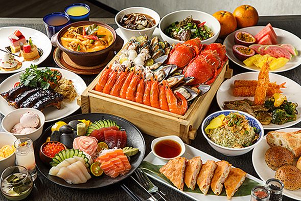 礁溪五星寒沐酒店吃到飽自助餐。