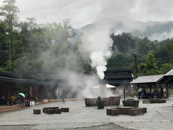 清水地熱公園(溫泉煮蛋、煮玉米泡腳)