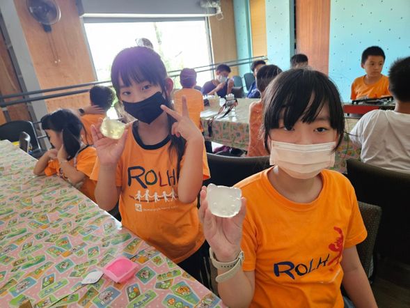 虱⽬⿂膠原皂DIY