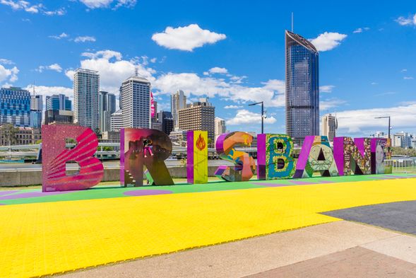 第三站:南岸公园:南岸公园位于澳大利亚昆士兰州府城布里斯本的南岸;为1988年世界博览会的展览场地,今辟为大型市民公园,是市中心内的最南端。