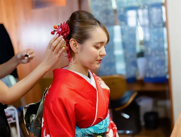 料金にはヘアセット代が含まれています。手ぶらでお越しください。