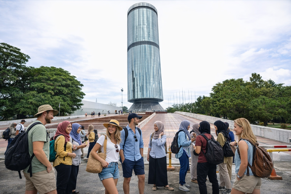 Visit Tun Mustapha Tower (Yayasan Sabah) for photo stop