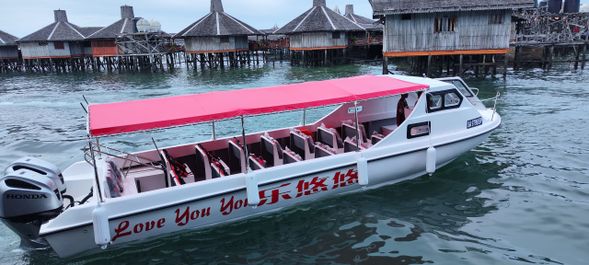 Board your private boat and set sail, enjoying the freedom and relaxed pace of an exclusive, non-shared trip.