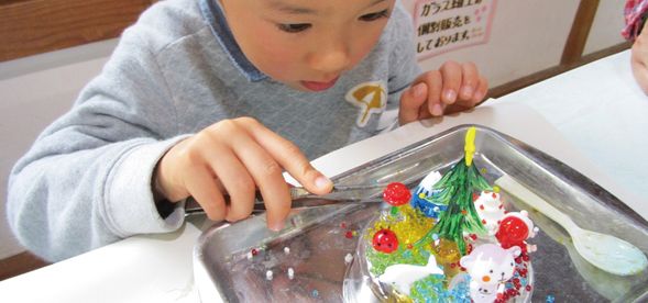 Example of Deco Music Box Experience