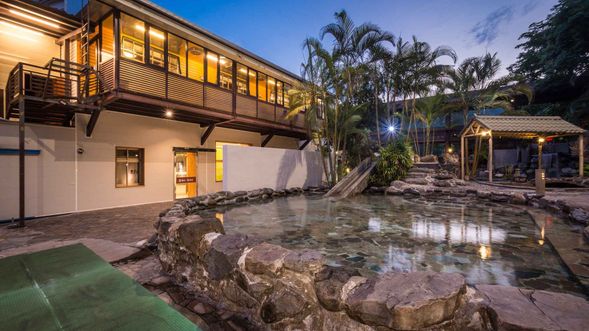 安通溫泉飯店(花蓮縣玉里鎮樂合里溫泉36號)