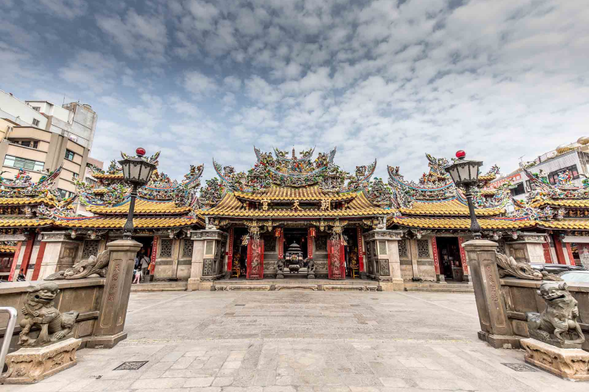 朝天宮,氤氲香煙絡繹人潮每年農暦3月19日至20日的遶境活動,讓全民瘋媽祖