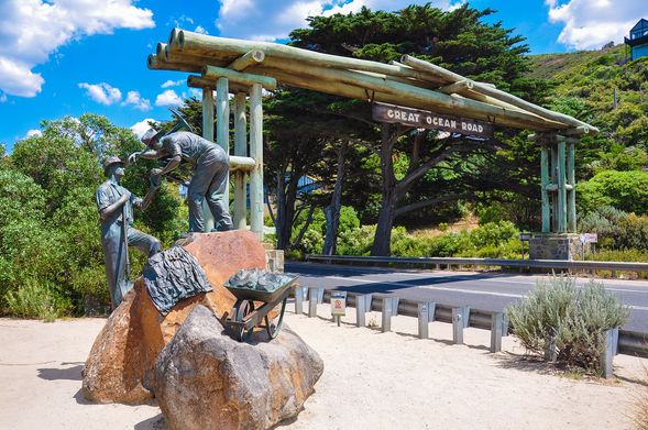 约 1630PM 抵达大洋路门牌